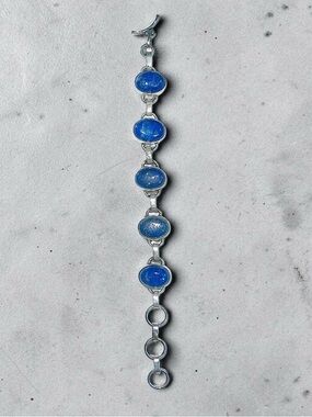 Hand Crafted LAPIS LAZULI Link Bracelet
Tribal Sterling Silver Vintage